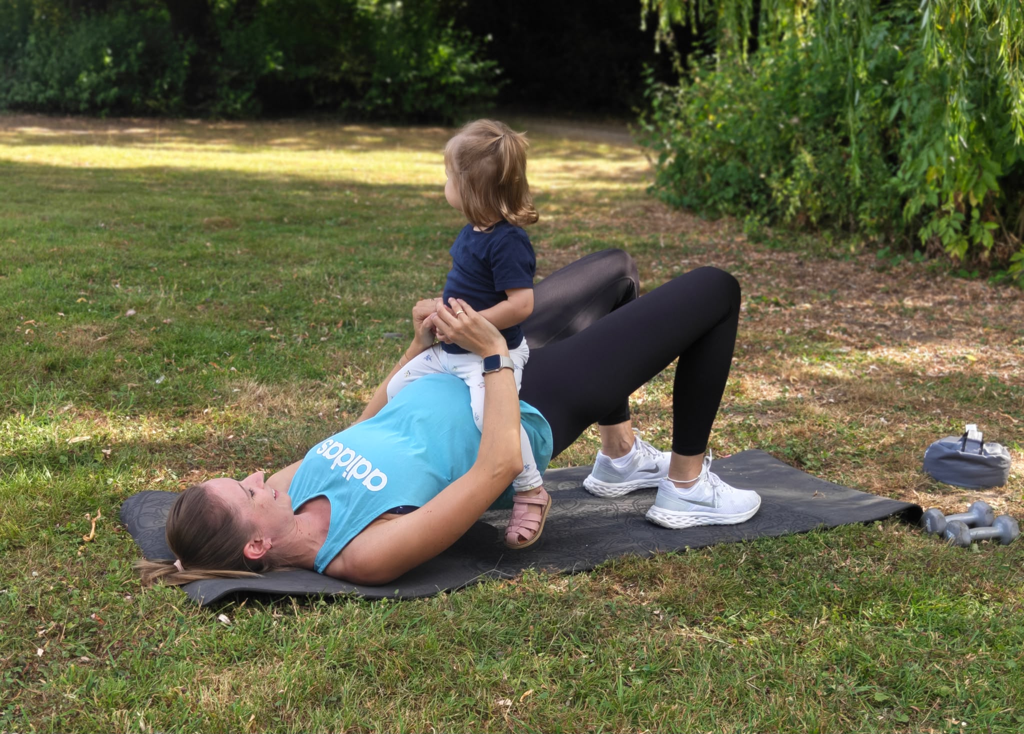MamaWORKOUT® mit Baby Logo